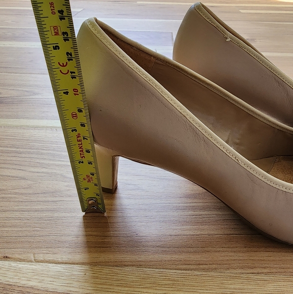 Naturalizer heels - Picture 5 of 6
